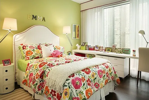 Sold by The Marketing Directors (The Visionaire 2) | media 20