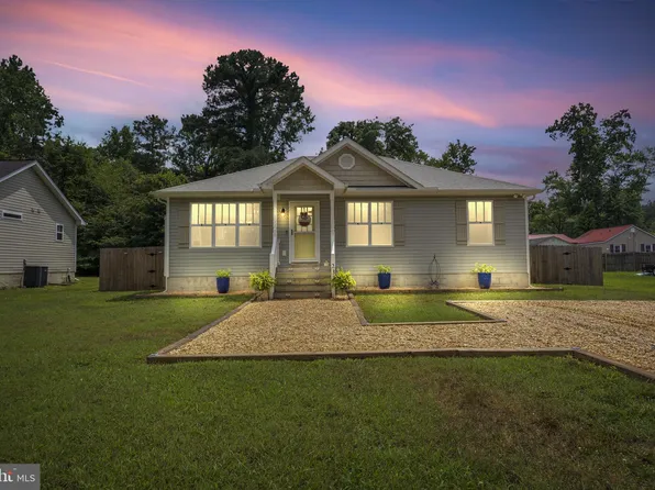 233 Stratford Dr, Colonial Beach, VA 22443