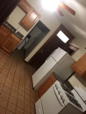 64 Farmington Ave #1 — Photo 2