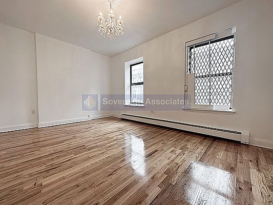3rd image of 519 W 151st St APT 11