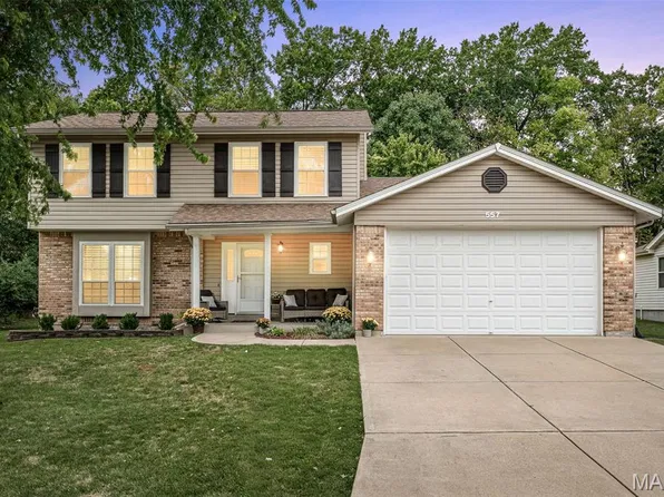 557 Pioneer Dr, Saint Peters, MO 63376