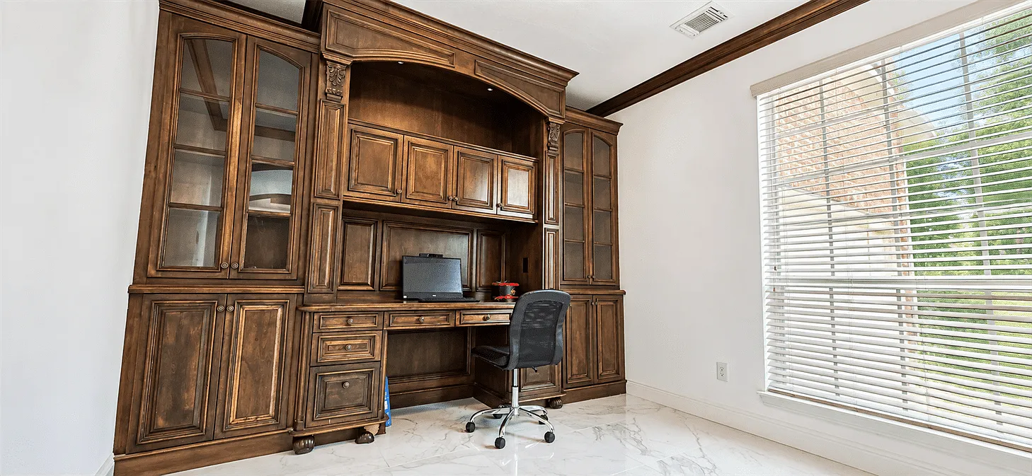 4 bed, 3.5 bath, 3981 sqft, $3,300 — Photo 4