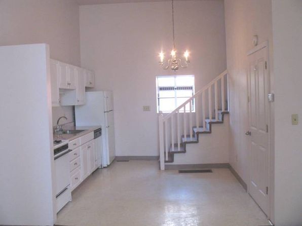 423 Penn St #1