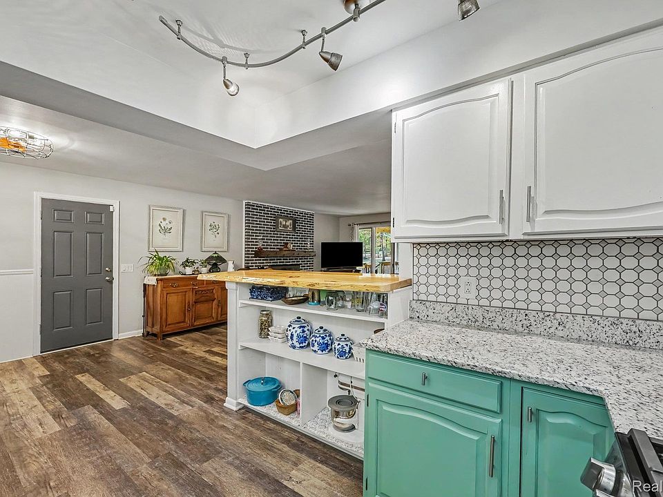 371 Rissman Ln, photo 8
