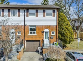 2445 Homelands Dr #25, Mississauga, ON