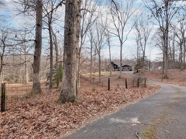 232 Thompson Ln, Williamsburg, VA 23188