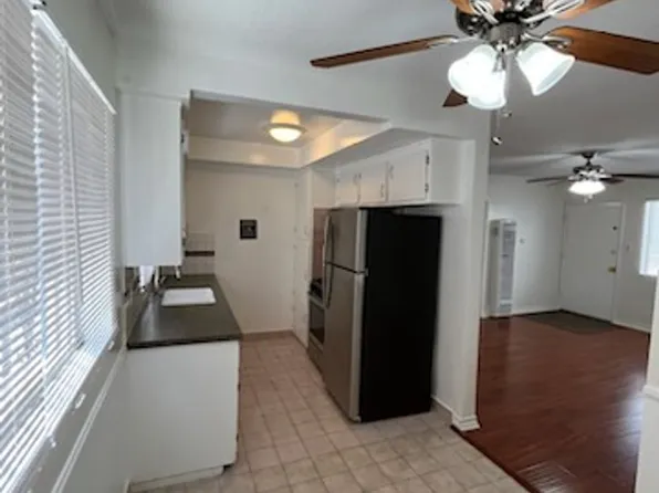 10219 Woodworth Ave, 10219 Woodworth Ave APT 2, Inglewood, CA 90303