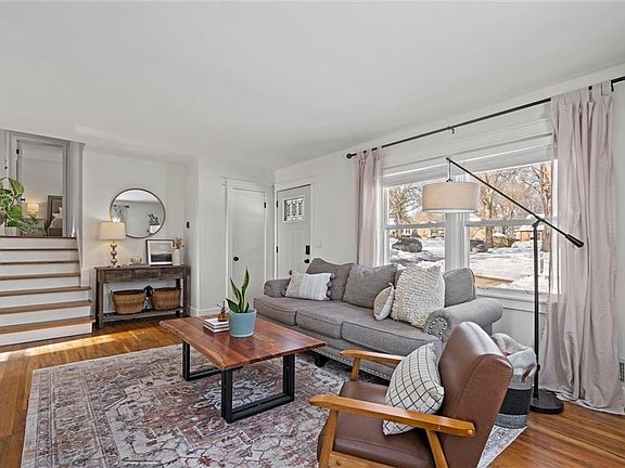 4th image of 8817 W 98th Ter