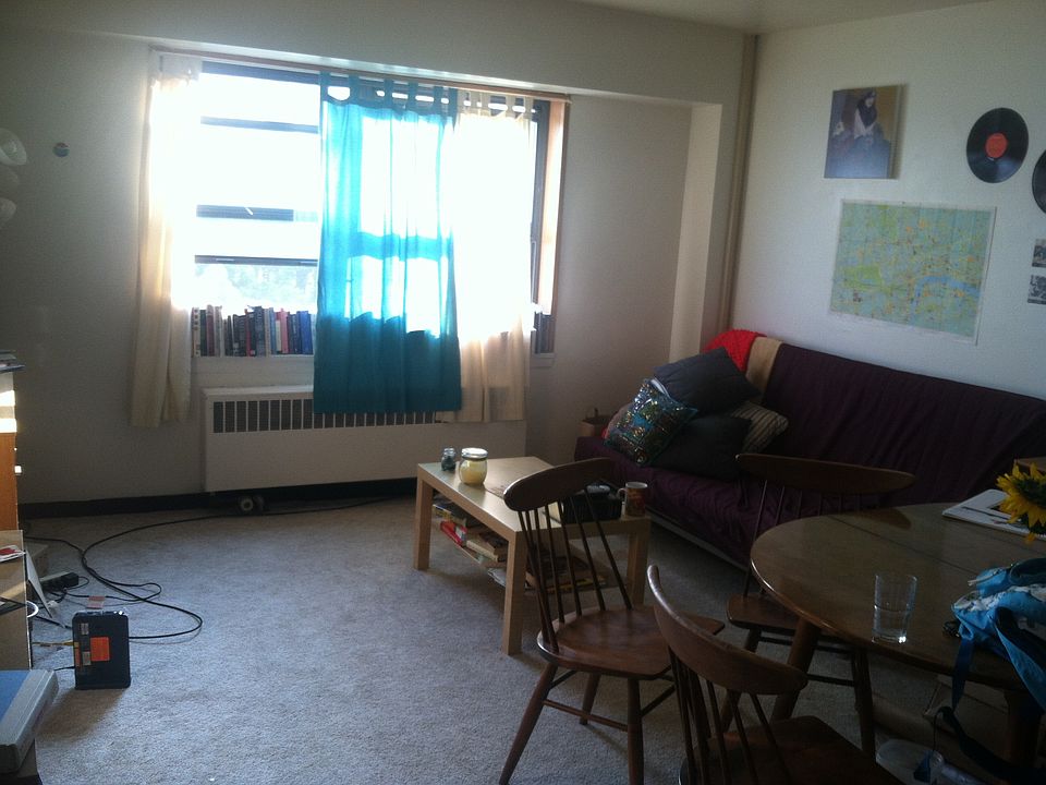 2nd image of 122 E Gilman St APT 206
