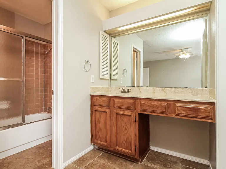 6803 Highland Blfs — Photo 11