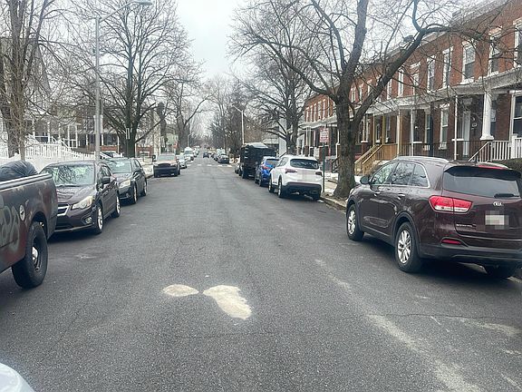 5th image of 3026 Windsor Ave