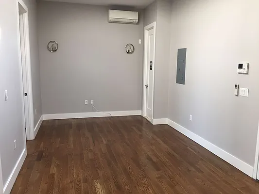 Rented by null | media 35