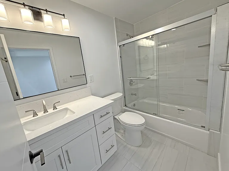 10934 Peach Grove St #201 — Photo 58