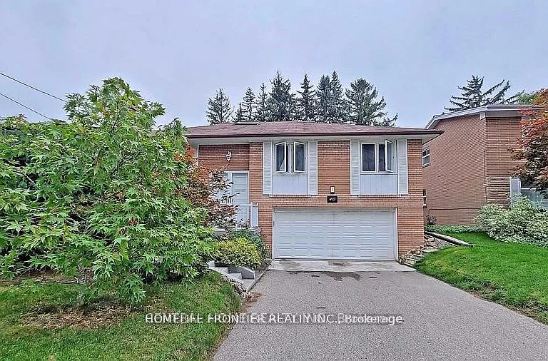 40 Sumner Heights Dr #LOWER — Photo 1