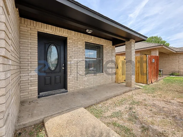 5011 Jason Dr — Photo 8