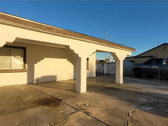 3rd image of 2740 Vita Dr