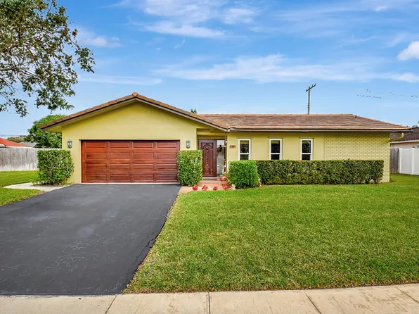 115 St Cloud Lane, Boca Raton, FL 33431