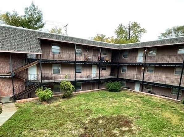 French Quarter Apartments, 4650 Orchard St #1, Lincoln, NE 68503