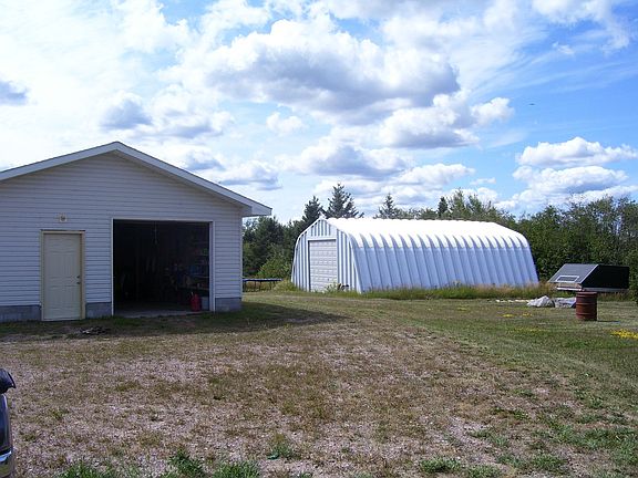 outbuildings w/cement floors