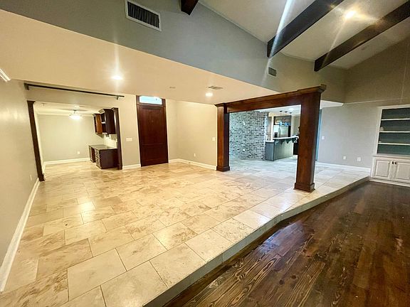 4th image of 204 Bay Park Dr