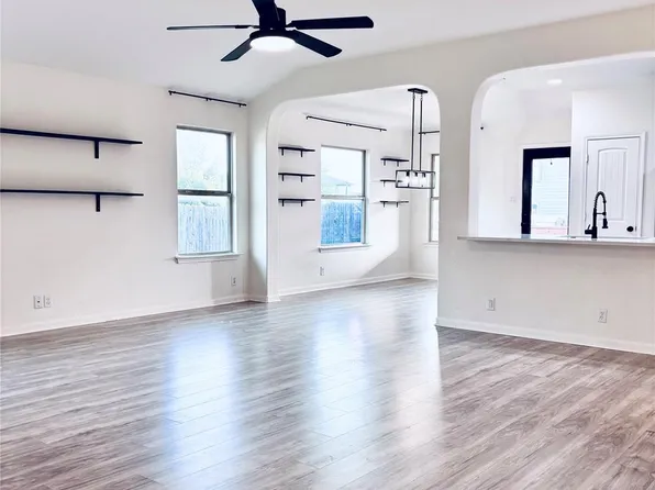 606 Old Peak Rd, Georgetown, TX 78626