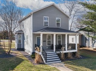 (Undisclosed Address), Bloomington, IL 61701