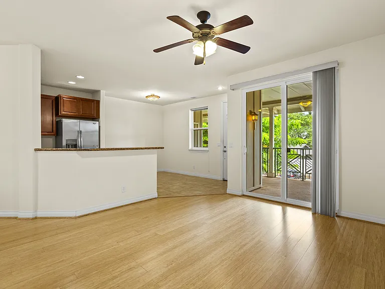 23 One Hali Ln #LANE8-202 — Photo 3