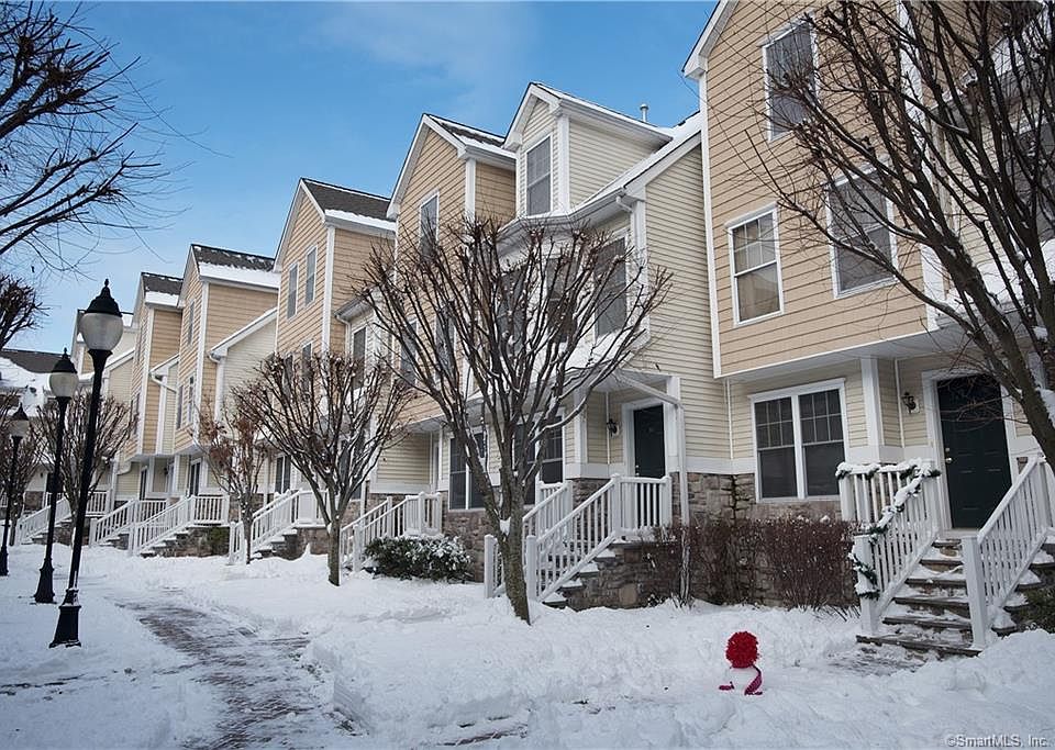 85 Camp Avenue