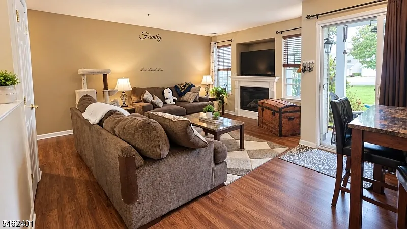 2 bed, 2.0 bath, $2,500 — Photo 4