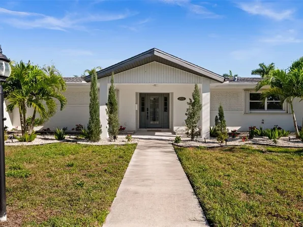 625 W Olympia Ave, Punta Gorda, FL 33950