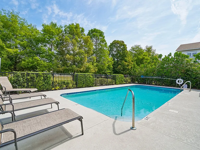 5282 Neil Dr — Photo 24
