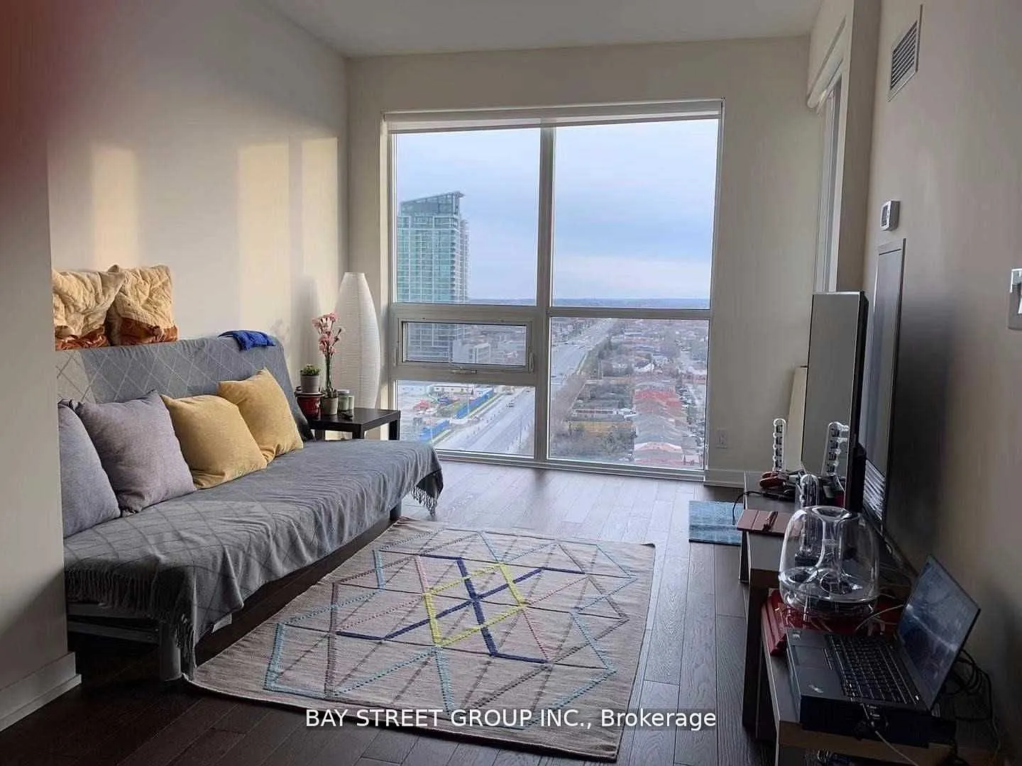 2 bed, $2,350 — Photo 2