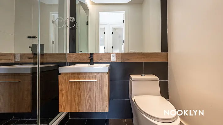 Rented by Nooklyn NYC LLC | media 74