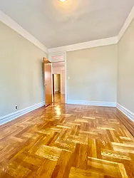 Rented by Zikos Realty Services