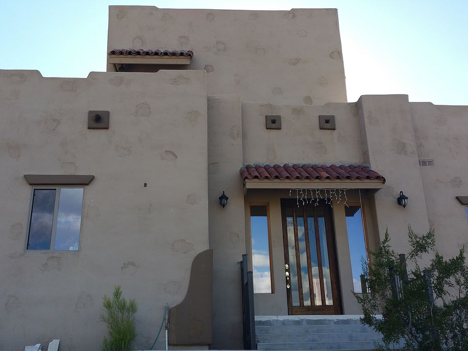 Charming Front Entrance