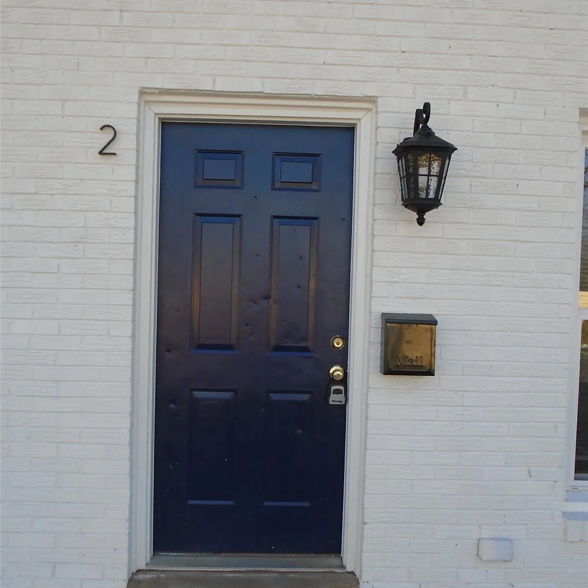 2 bed, 1.0 bath, $1,345 — Photo 2