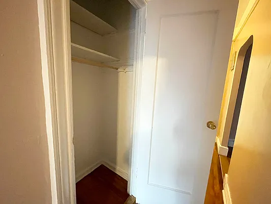 Rented by Bruma Realty LLC | media 10