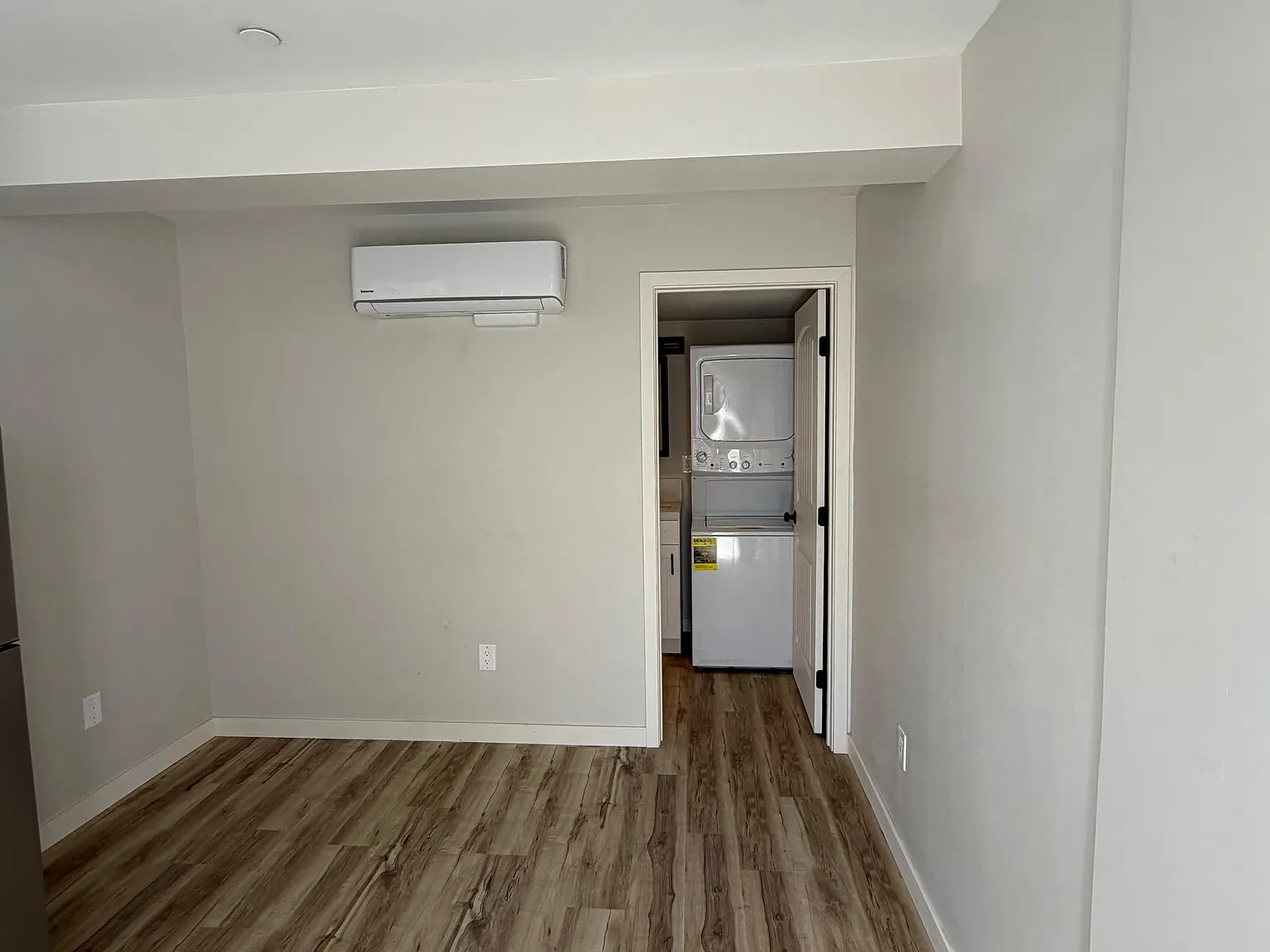Studio, $1,850 — Photo 4