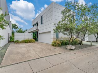 37 Vanguard Way, Dallas, TX 75243