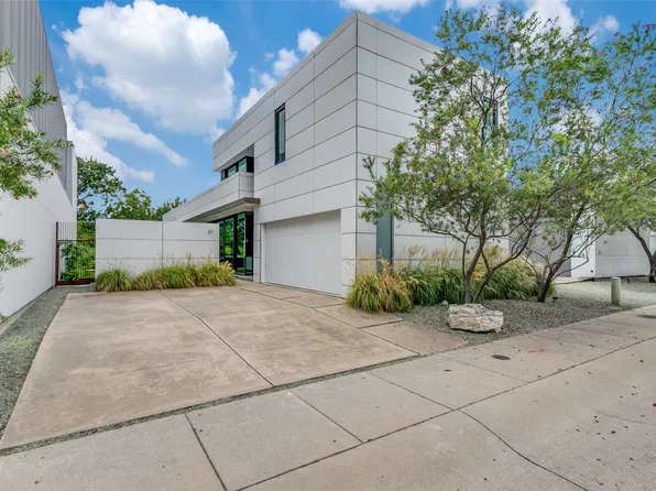 37 Vanguard Way, Dallas, TX 75243