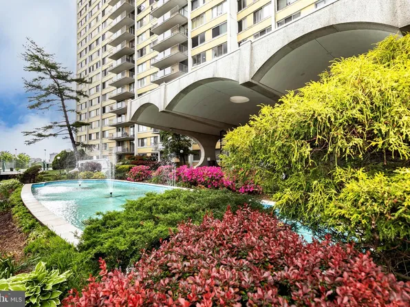 301 N Beauregard St APT 1508, Alexandria, VA 22312