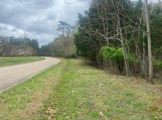123 Island Point Dr, Gretna, VA 24557