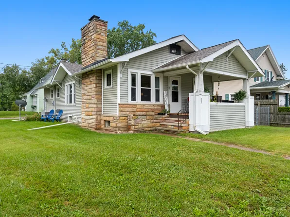 207 E McDevitt Ave, Jackson, MI 49203