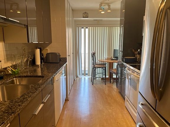 4th image of 1702 Mill St APT 406