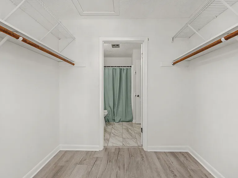 337 Woodham Ct — Photo 17