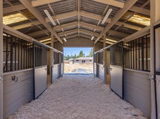 5225 Volkerts Rd, Sebastopol, CA 95472