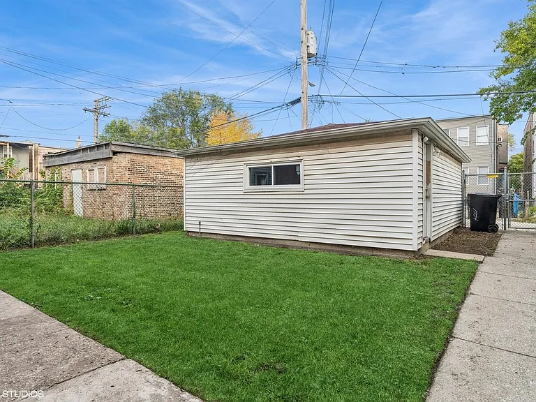 1754 E 73rd St #1 — Photo 9