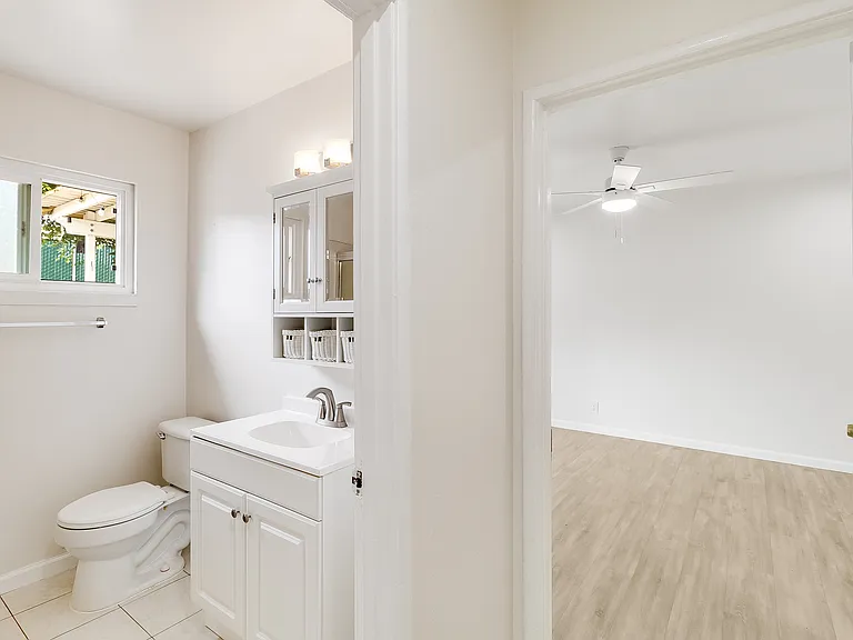 4060 Clayton Rd — Photo 33