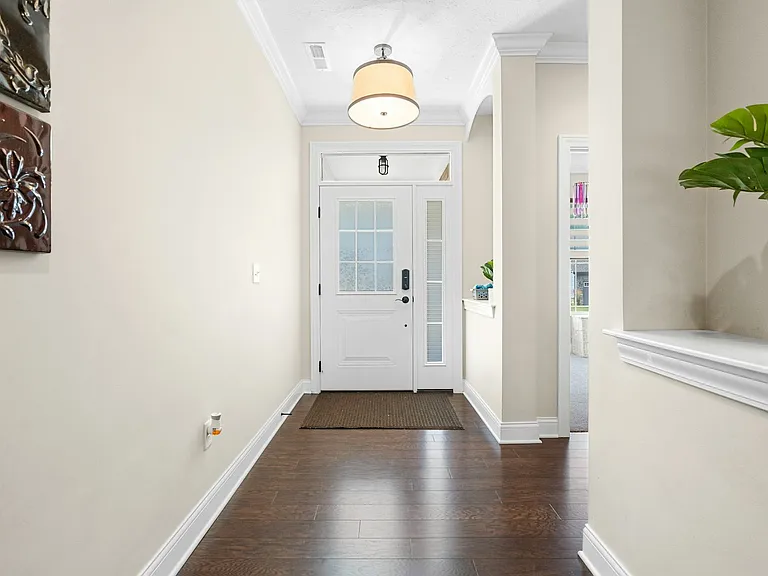 2716 E Millstone Dr — Photo 10