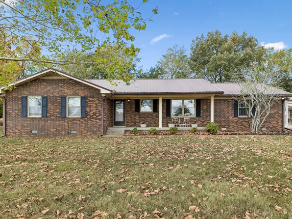 14866 Versailles Rd, Rockvale, TN 37153